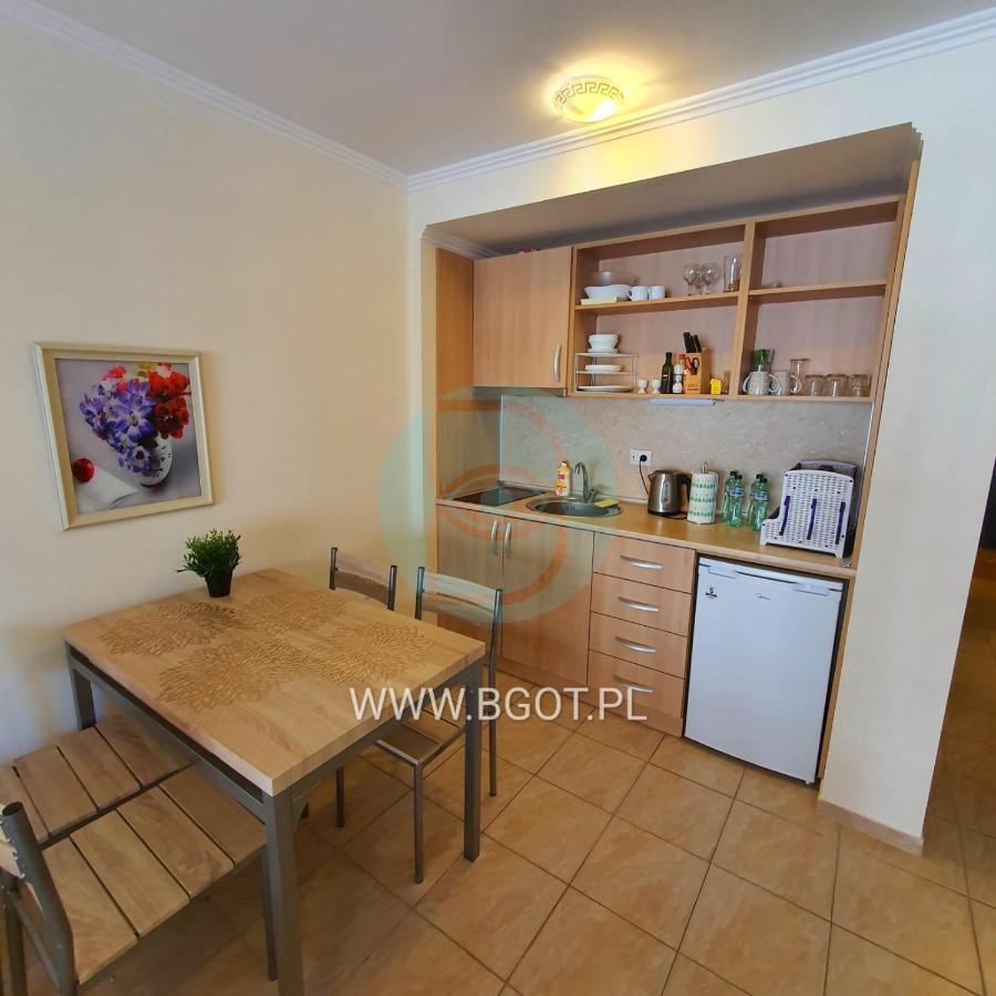 Andalucia Beach - Sea Viev Apartments Elenite Eksteriør billede